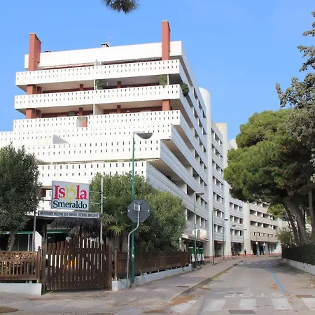 Апартаменты Modern Flat With Sea View Balcony *